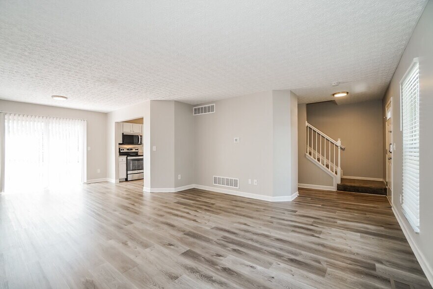 Building Photo - 810 Sumter St