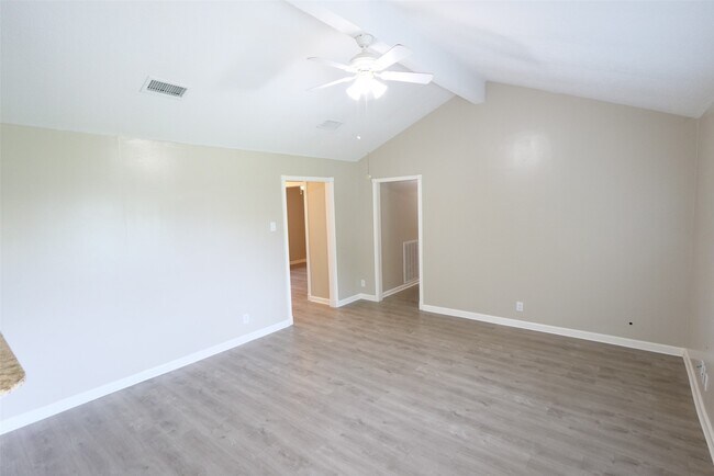 Building Photo - 5331 Inwood Dr