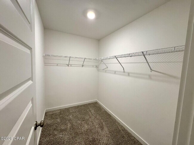 Building Photo - 5889 Tyndall Pl