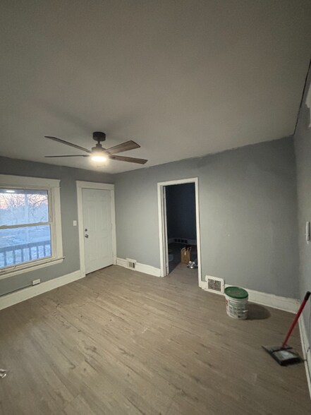 Building Photo - 12617 Griffing Ave