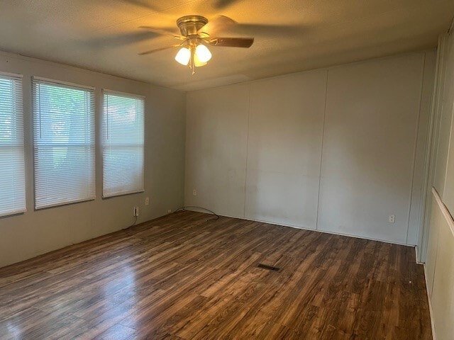 Building Photo - 15182 Paradise Cove Dr