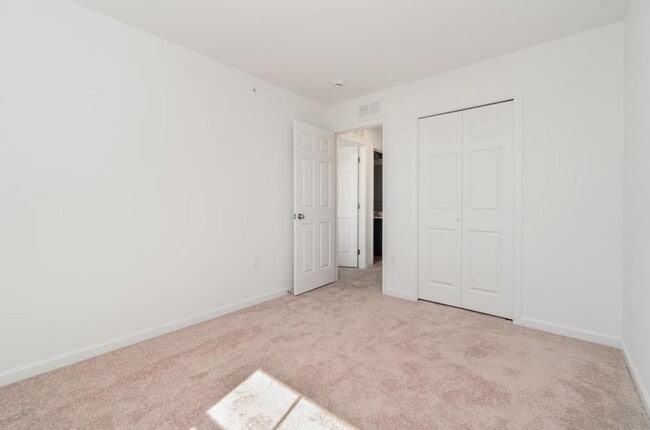 Building Photo - 12 Kenzie Way