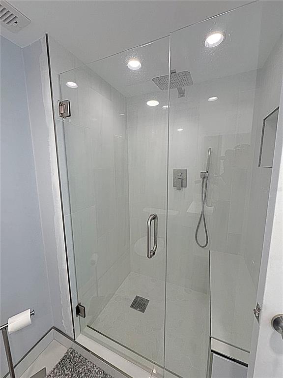 Building Photo - 400 Island Way