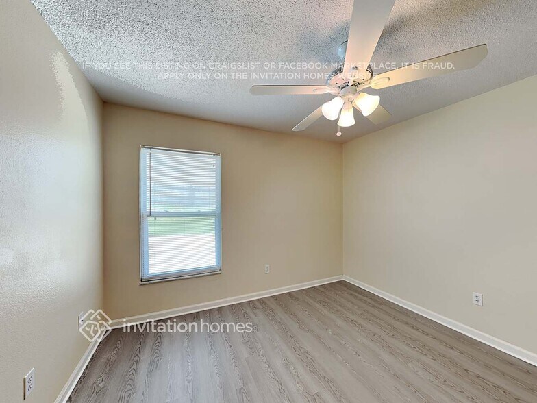 Building Photo - 129 Rollins Dr