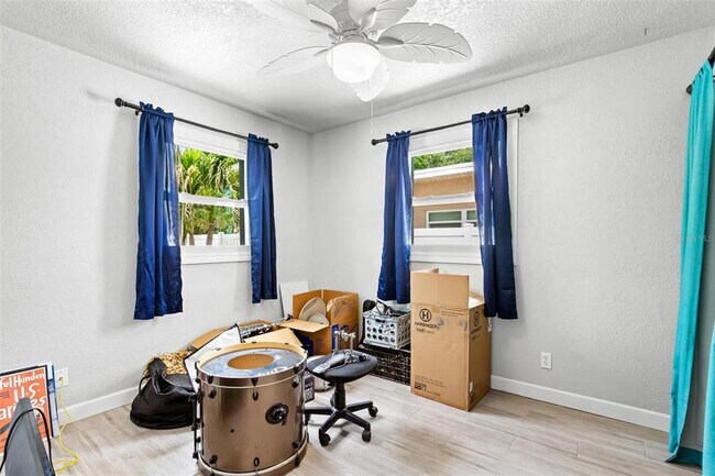 Building Photo - 10437 Cirimoya Ln