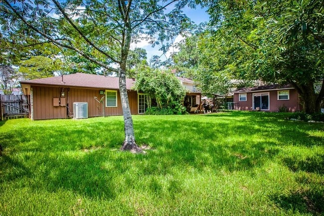 Building Photo - 12710 Shady Knoll Ln