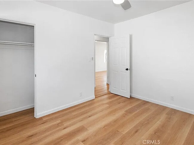 Building Photo - 6 W 23rd St