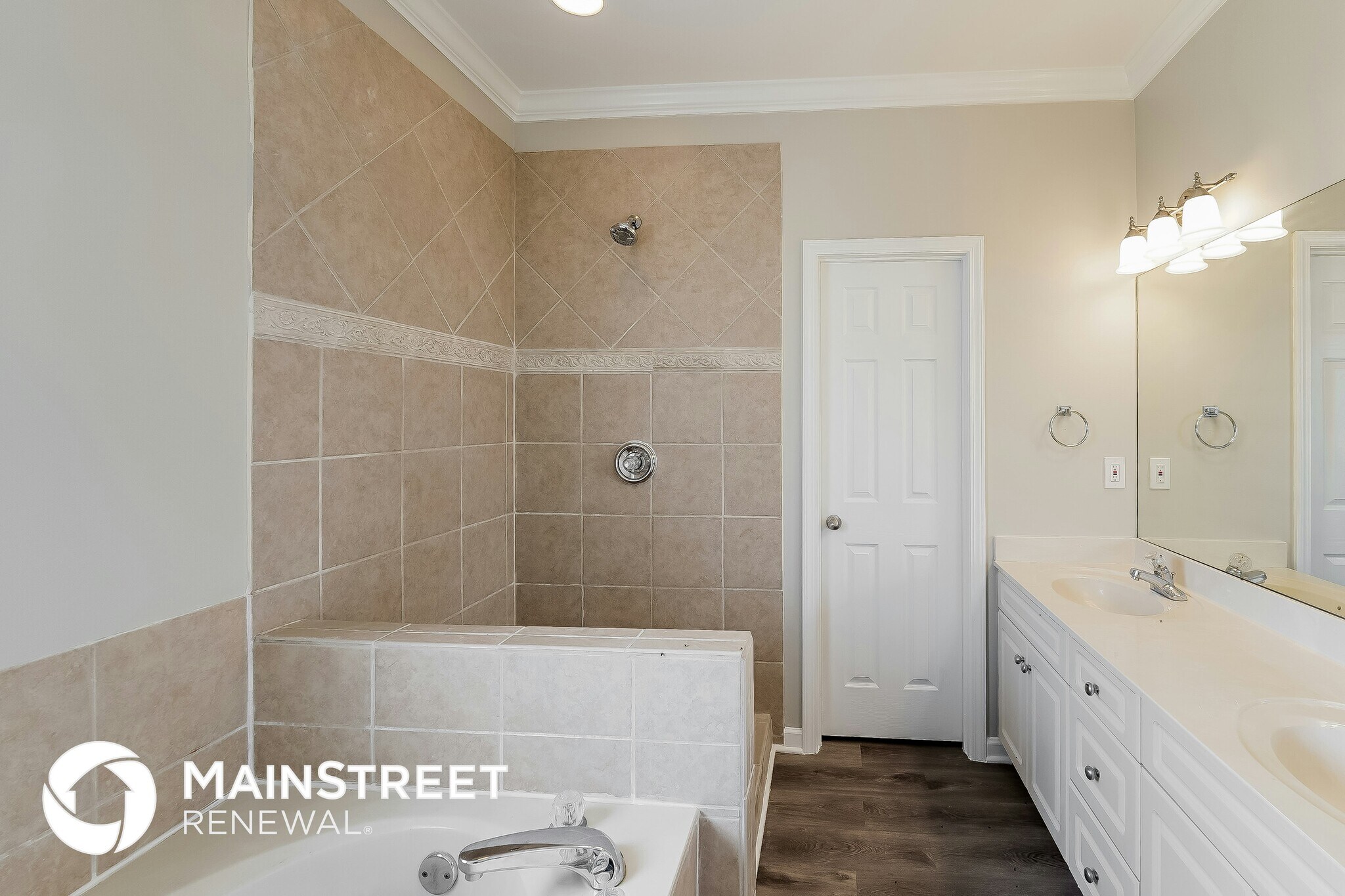 Building Photo - 1131 Avalon Dr