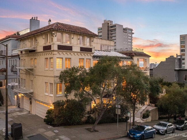 Building Photo - 2323 Hyde St
