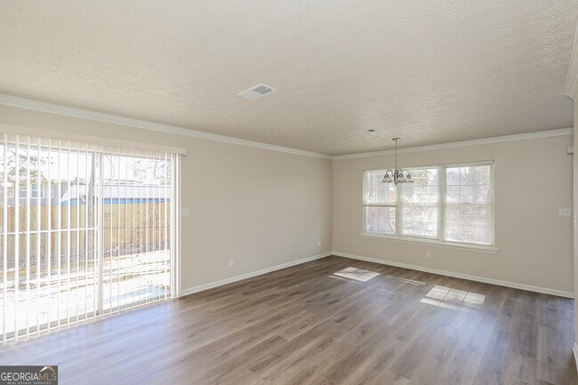 Building Photo - 295 Adena Ln W