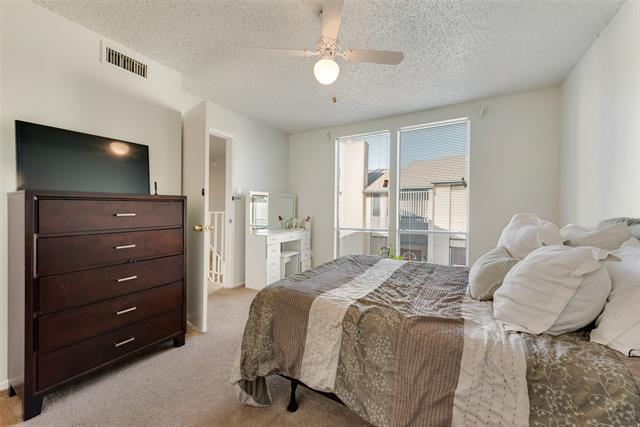 Building Photo - 7135 Fair Oaks Ave