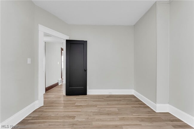 Building Photo - 428 E 148th St