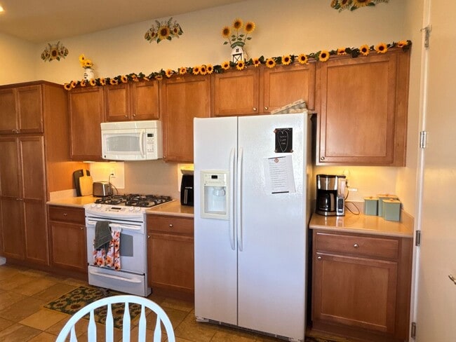 Building Photo - Del Web Rental 2 Bedroom