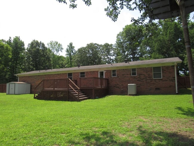 Building Photo - 2912 Hwy 319 W