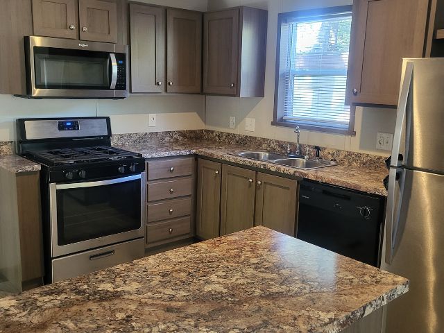 Building Photo - 2701 Huizenga St