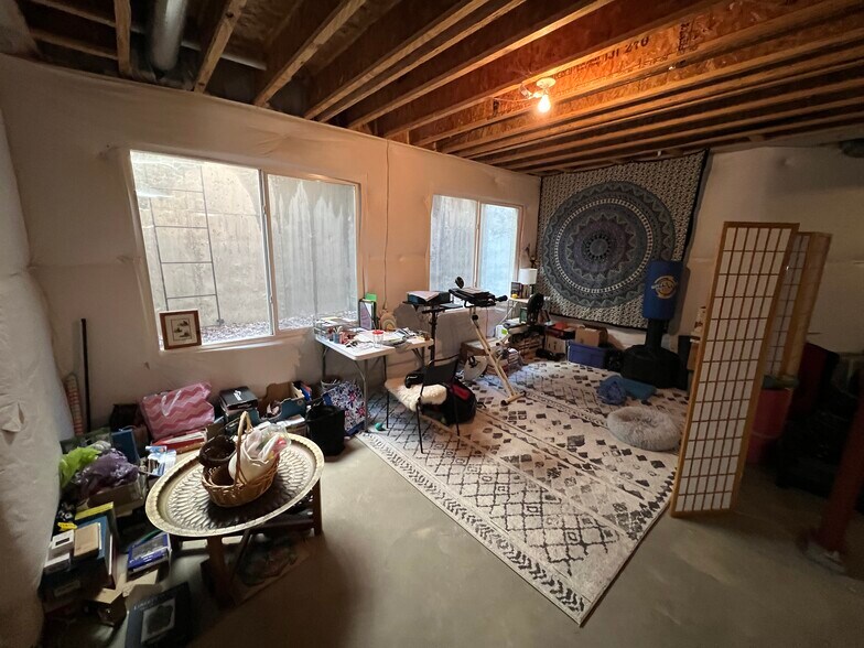 Building Photo - 3267 Ouray St