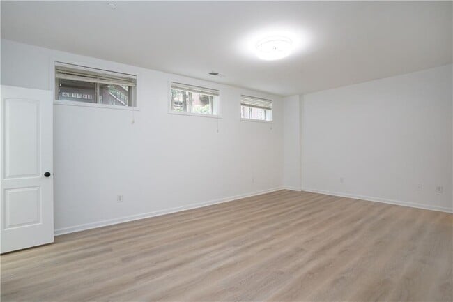 Building Photo - 949 Opelousas Way