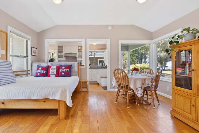 Building Photo - Oceanfront Paradise - 1BR/1BA w/ Additional Sleeping areas  Monthly Rental in Santa Cruz!  Fully ...