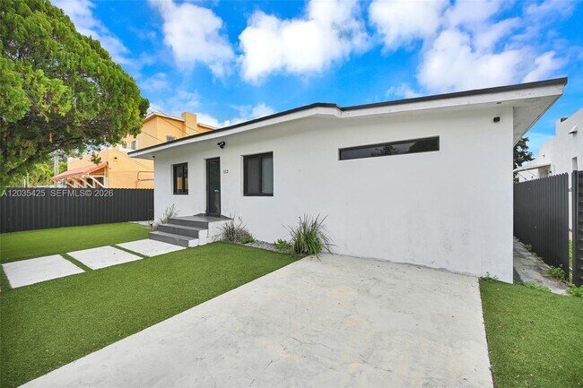 Building Photo - 112 NW 53rd St