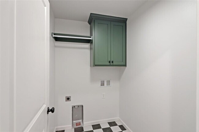 Building Photo - Brand New Home