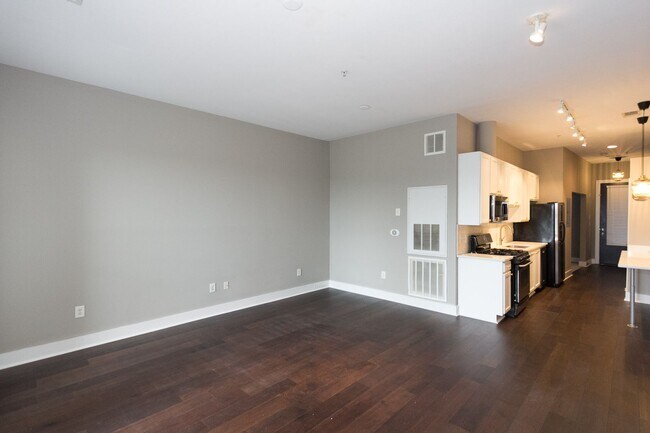 Building Photo - 1195MT