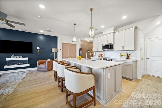 Building Photo - 333 Quartz Hl Wy