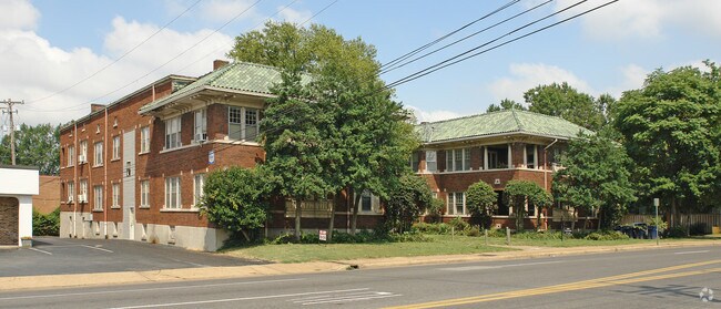Primary Photo - 51 S McLean Blvd