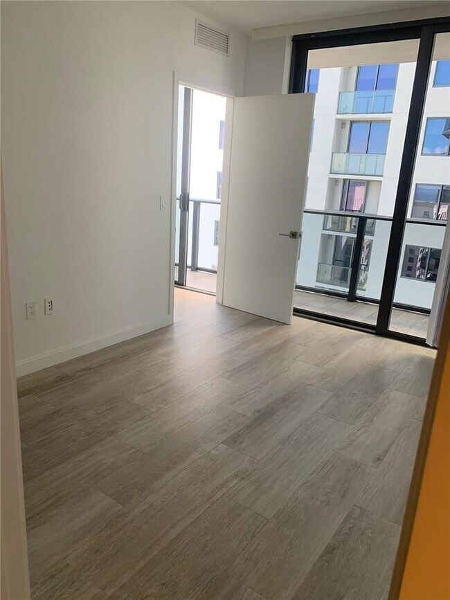 Building Photo - 55 SW 9th St