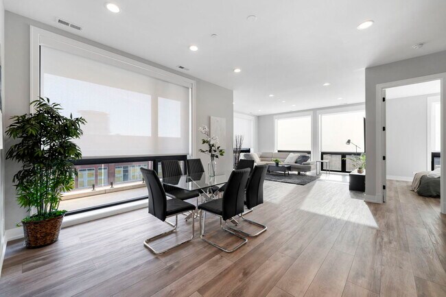 Building Photo - 1606 S Ashland Ave