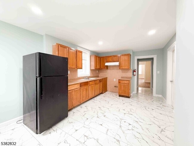 Building Photo - 178 N 16th St