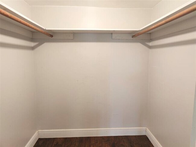 Building Photo - 4025 N Federal Hwy