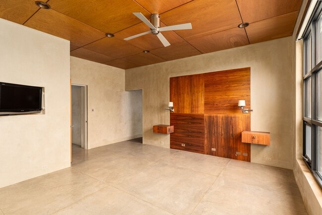 Building Photo - 875 Camino Francisca