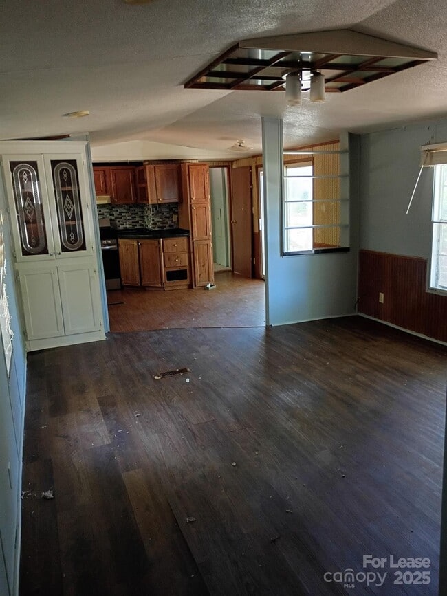 Building Photo - 3680 Berry Rd