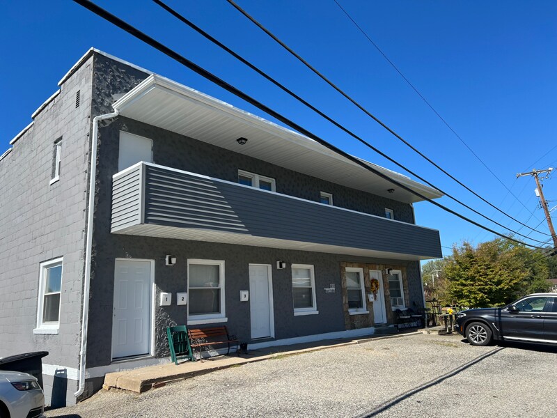 Building Photo - 1300 Stewart St