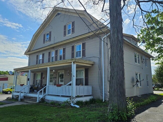 Building Photo - 130 Maple Ave