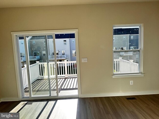 Building Photo - 30 Trotting Rd