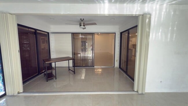 Building Photo - 4765 Oak Forest Dr W