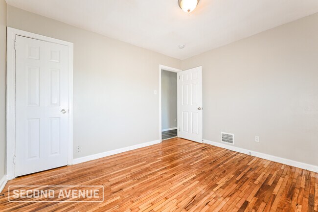 Building Photo - 3541 York St