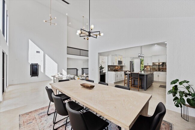 Building Photo - 12638 Quercus Ln