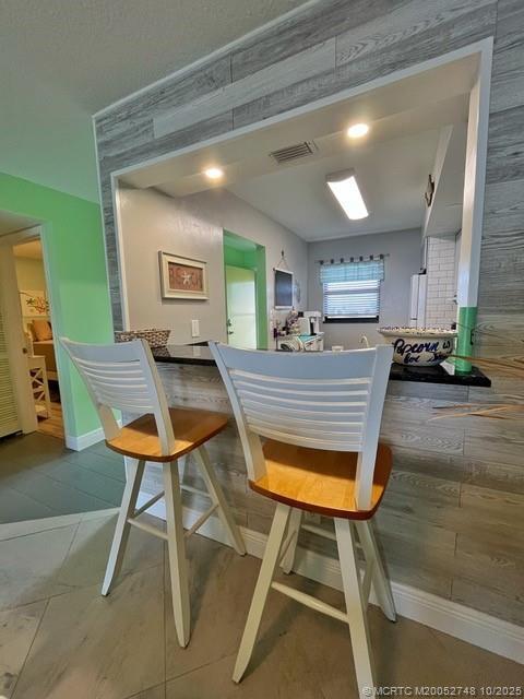 Building Photo - 7410 S Ocean Dr