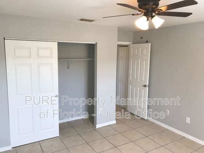 Building Photo - 24 Dogwood Dr Ct