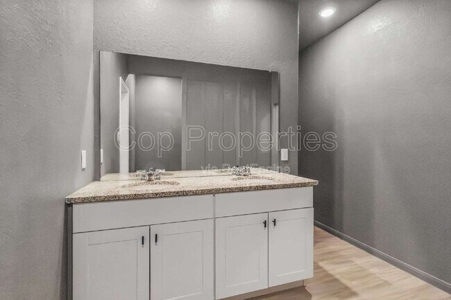 Building Photo - 31821 Nimbus Dr
