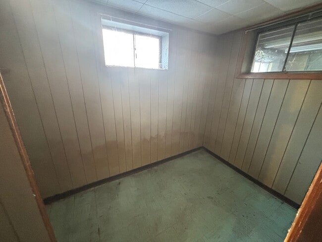 Building Photo - Use Your Tax Return For This Sweetheart of a Deal! This is a Lease-to-Own – Not a typical rental.