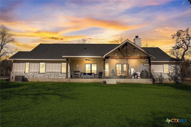 Building Photo - 281 Cibolo Way