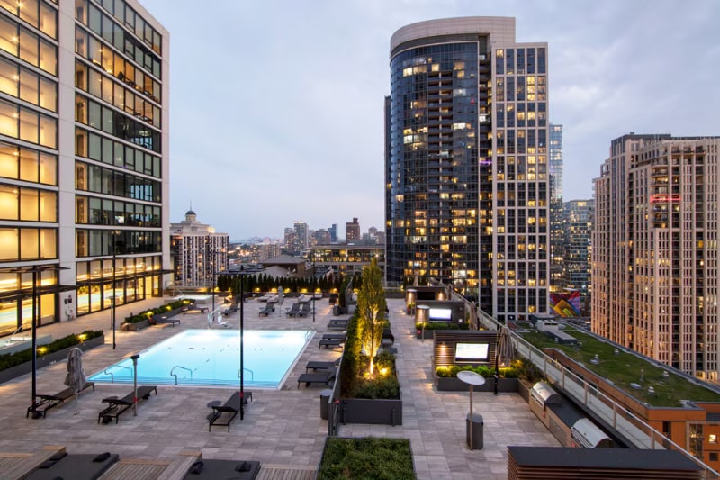 Building Photo - 101 E Roosevelt Rd