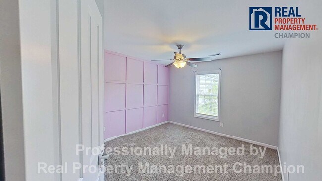 Building Photo - Perfect 3 BD 2 BA Home Just Minutes from MCAS Cherry Point