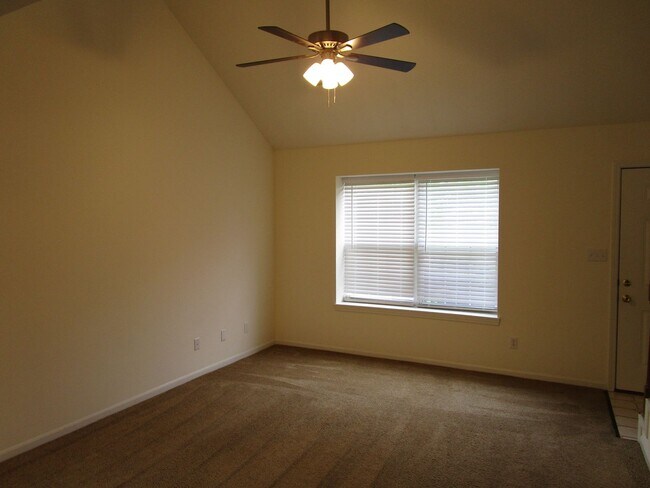 Building Photo - 3538-3540 Prescott Dr.