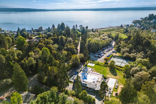 Building Photo - 130 SW 194th St