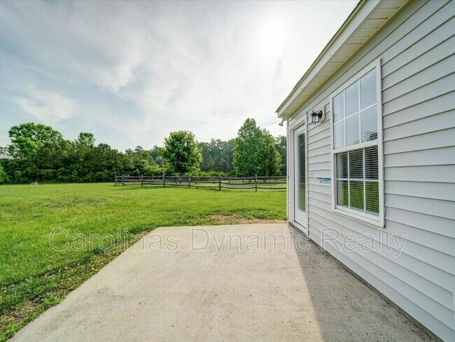 Building Photo - 3702 Cardinal Bluff Ln