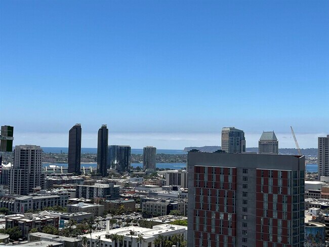 Building Photo - 1080 Park Blvd